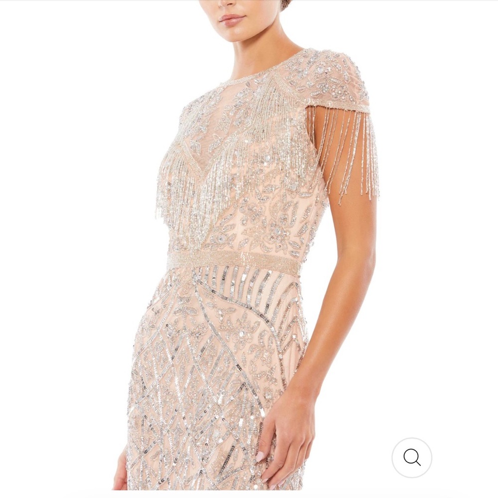 Mac Duggal EMBELLISHED FRINGE CAP SLEEVE TRUMPET GOWN - Color Platinum Size 12